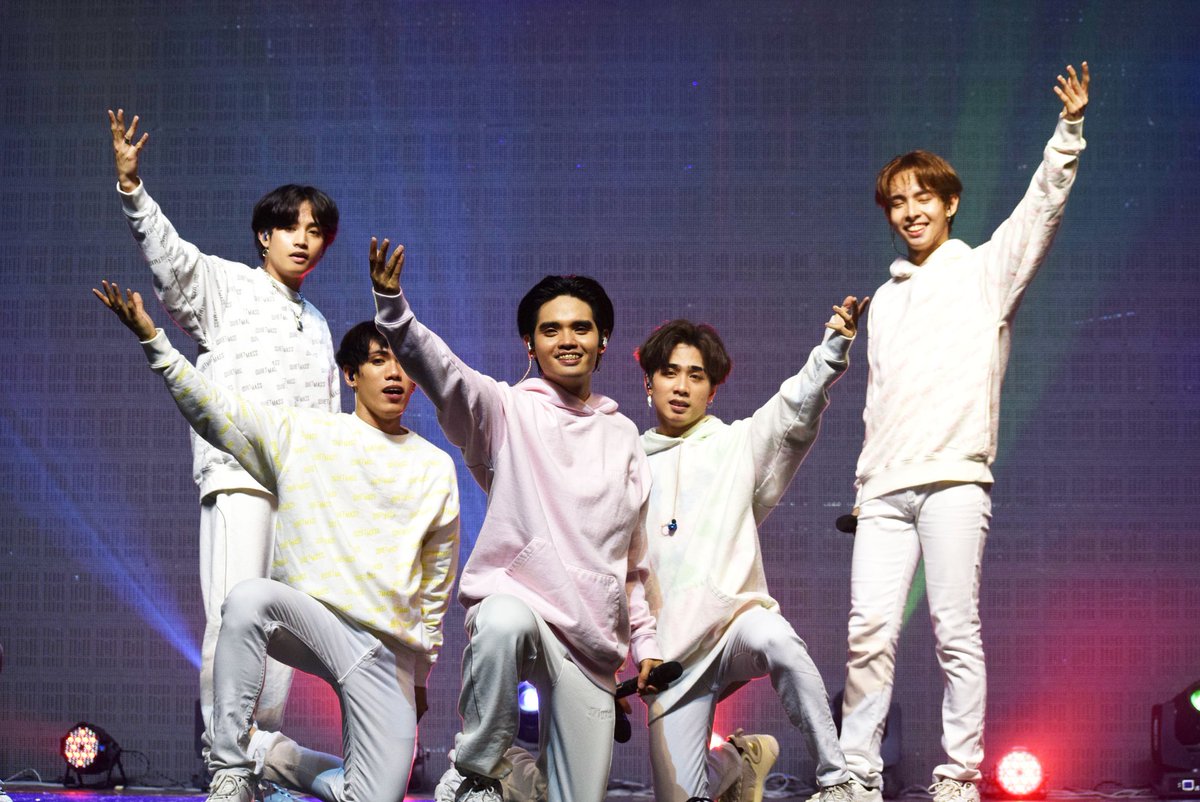 ken_ssi's tweet photo. Finest men to ever walk on this planet

#WonderxSB19 
#SB19GoUpOnWMA 
#SB19GMMSFAwardee 
#SB19 @SB19Official https://t.co/w6QN34f6wd