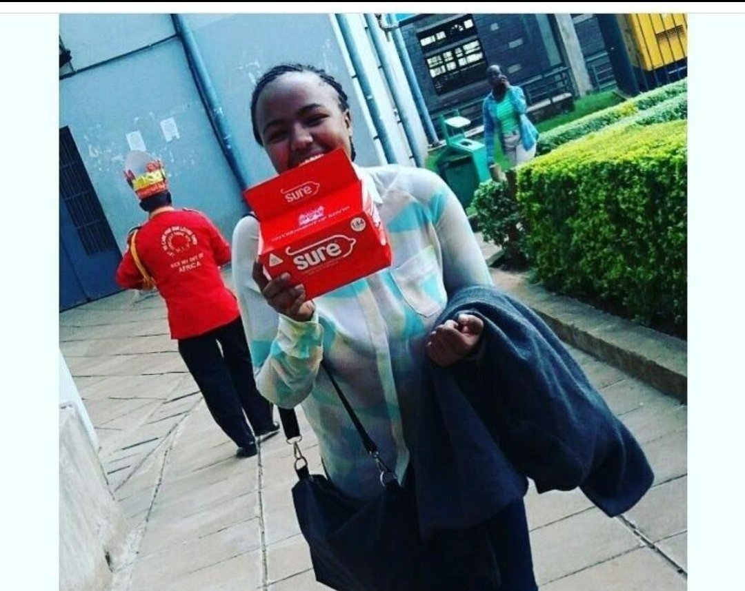 Aria_Nawi's tweet photo. Tumia ata kama ni sure ..
si Heri unuke clutch inachomeka kuliko upate kisonono. Ama? https://t.co/G91TNZRijp