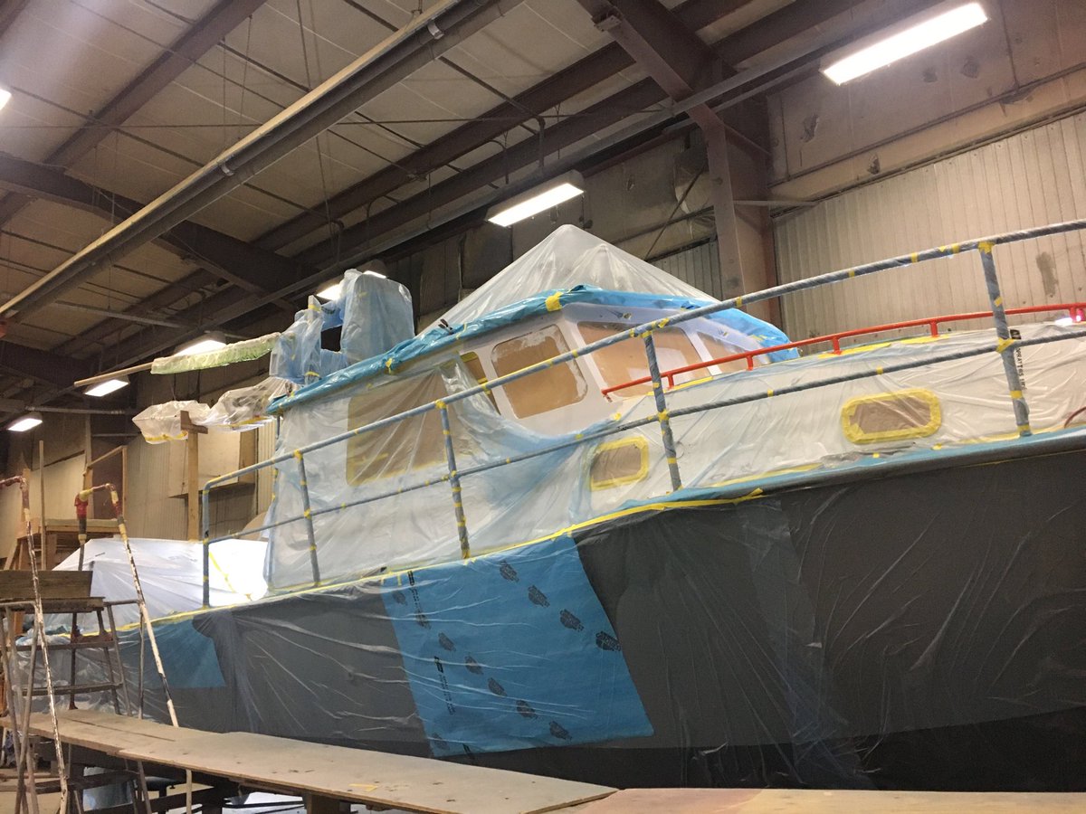 PARA_Rescue's tweet photo. The new paint job of PARU is coming along nicely. We’re excited for the 2020 boating season.
#canadiancoastguardauxilliary #marinesearchandrescue #paramarinesar #sarpartners @townofajax @cityofpickering #docksidewhitby @ilovewhitby @TownofWhitby #pickeringproud https://t.co/wXgFzLOHLS