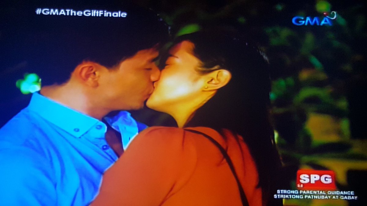 ALDENaticsPamp's tweet photo. Yikeeee!!! Happy na Happy ang puso ni Sep!

@aldenrichards02
#GMATheGiftFinale https://t.co/SRE96sxy1L