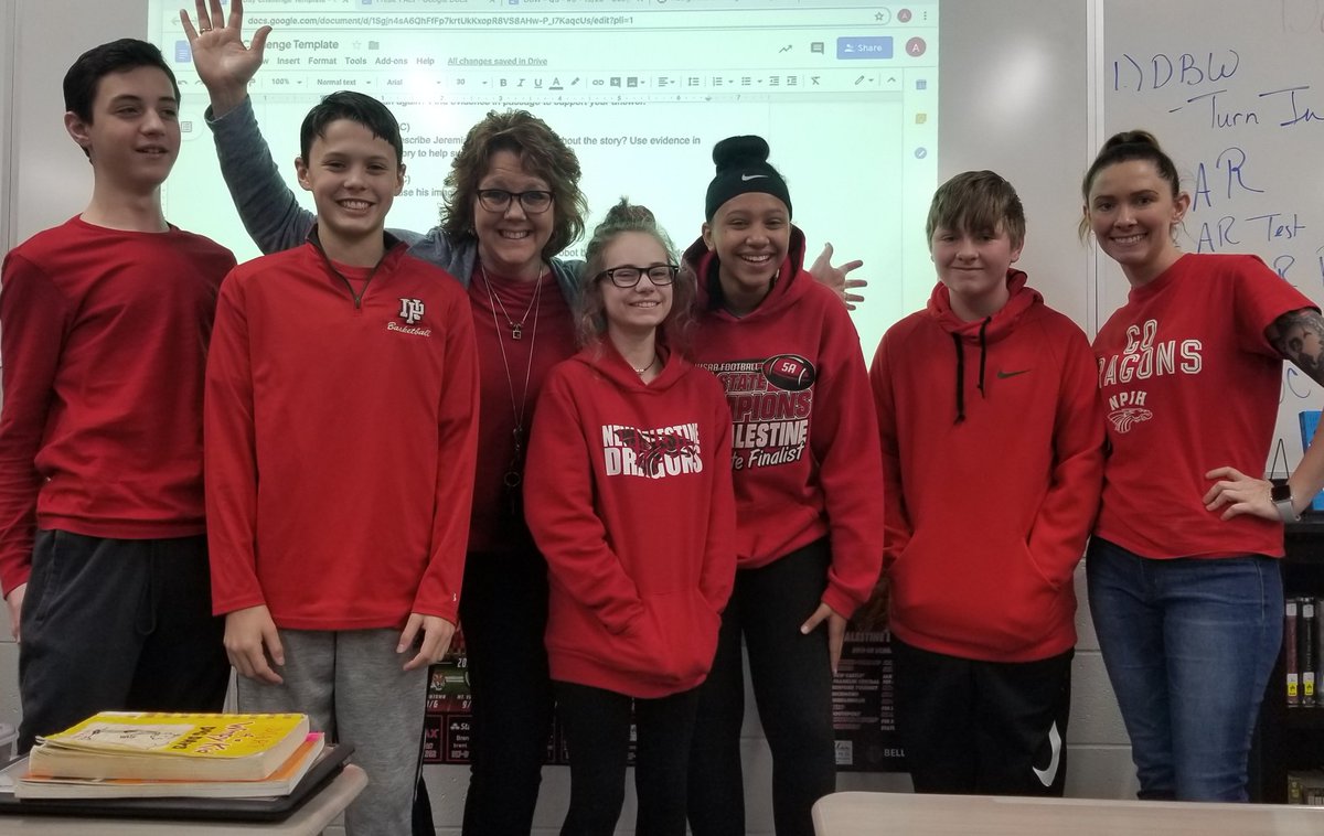 Boser and Padgett first period are feeling Dragon Pride this Friday! #ladydragonsbasketball #NewPalProud #bestjuniorhighinAmerica  <a href="/JamesRVoelz1/">NPJH Principal</a> @misspadgettnpjh