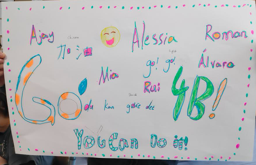 MissAmyEAL's tweet image. Year 4 cheered for those that were getting their swimming diplomas in our home languages! How would you cheer in your home language(s)? #homelanguage #translanguaging #EAL #alllanguagesmatter  @ISH_EAL