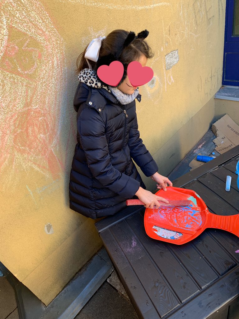 BarnesAubri's tweet photo. Celebrating Global Play Day! So many ways to PLAY! #selfmanagement #socialskills @ASW_Warsaw @mlrose14 @ASWPYPPrincipal @OPALOutdoorplay @CuriousChestnut  @ibpyp https://t.co/4Yqd3lGIQ7