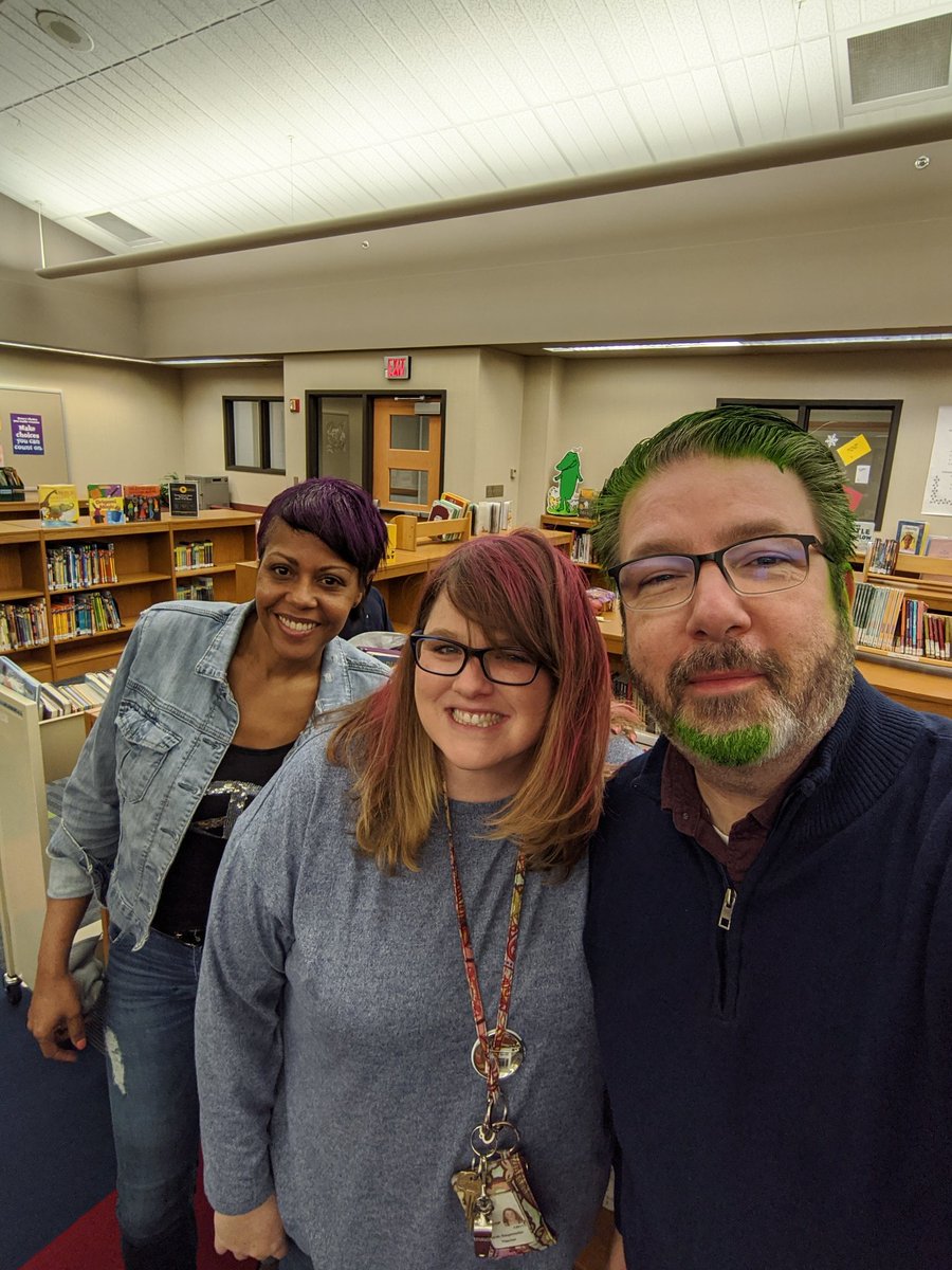 We had fun on announcements with <a href="/SnacksRockets/">Snacks Crossing Elem</a> this morning celebrating our fundraiser! #PikeProud