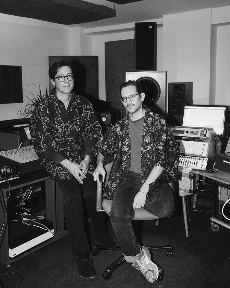 passeprojects's tweet photo. #JeansTeam talk about their creative process in their studio space with #visitmytent - read it here : https://t.co/wVUusmeU28 🔗 https://t.co/9kfiglnqL9