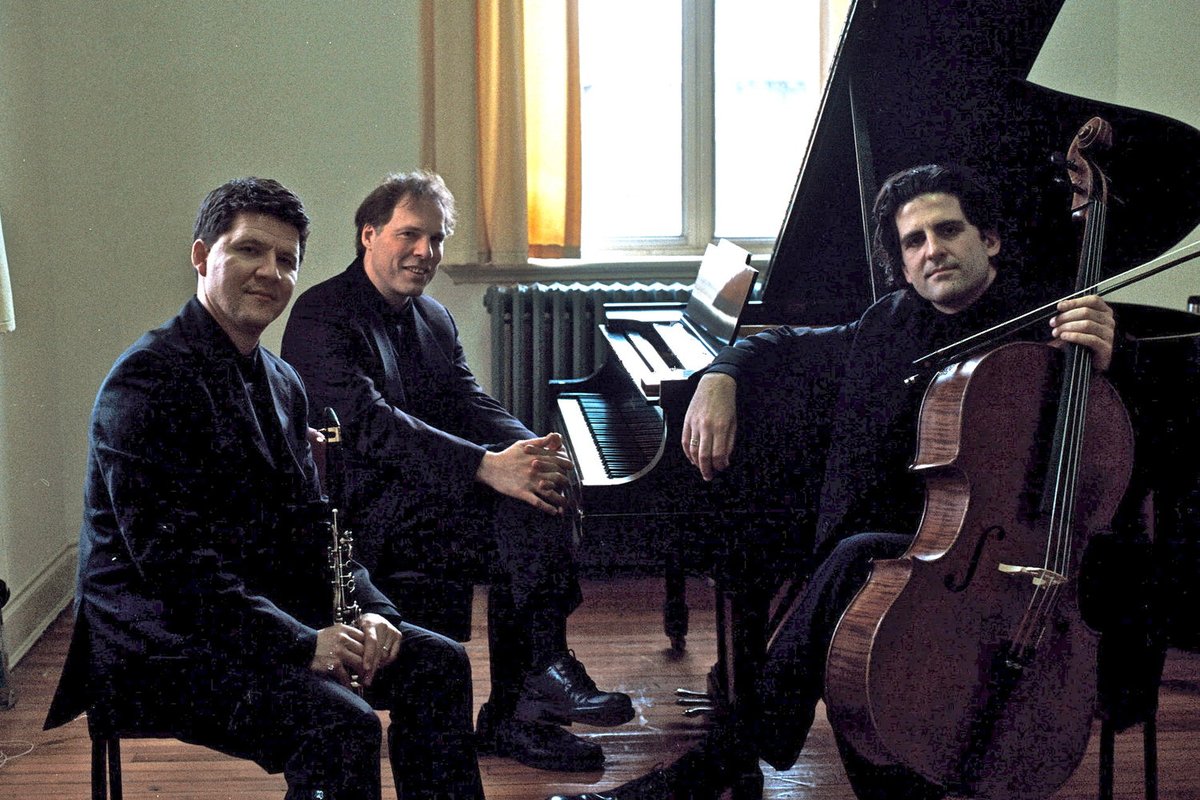 ArtsInJasper's tweet photo. Goldstein-Peled-Fiterstein Trio tonight at 7:30pm!!
See you there!
.
@JasperGov #jaspercommunityarts #jasperartscenter #backstageseries #goldsteinpeledfitersteintrio https://t.co/PV4adeiL2p