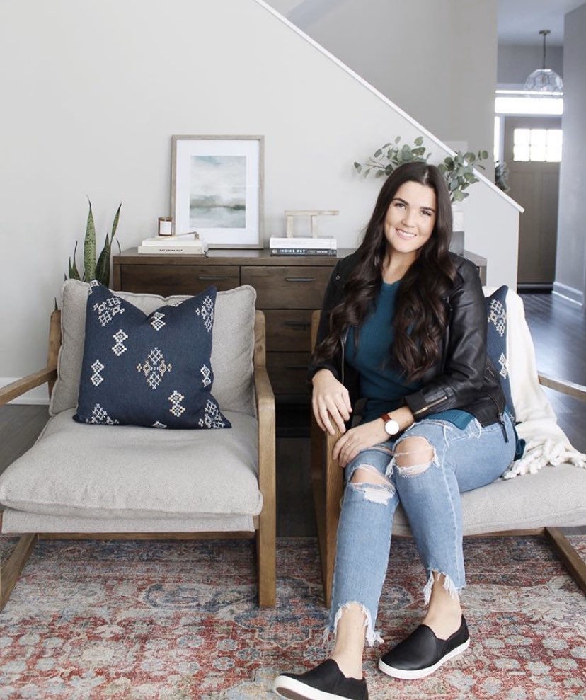 It’s #flatlayfriday , everybody! ✨  (yes, that’s a thing!).  Fun fact:  we’ve been in business longer than this talented young lady has even been alive 🙇🏻‍♀️.  You can follow Laneagh (pronounced La-nay-ah) @lhsdecor to keep up with the progress on this beautiful kitchen 🛠