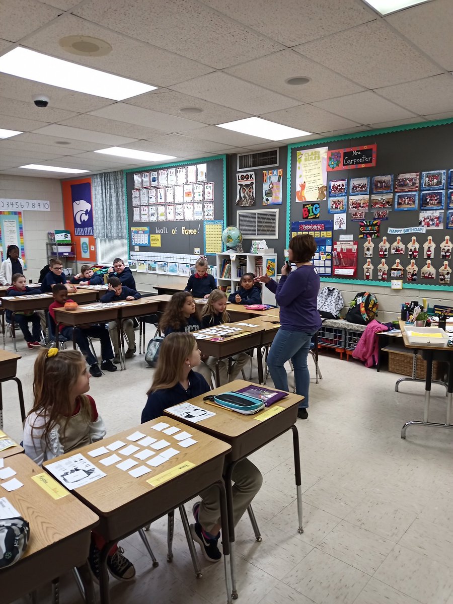 IC_Kirkpatrick's tweet photo. @DrFish_ncts @Everett_A_ @NCTS09 Mrs. Carpenter's third grader's are working on a hibernation game! #ForgetiveFriday #ncssbethebest #BetterTogether https://t.co/7KLWIJHRlG