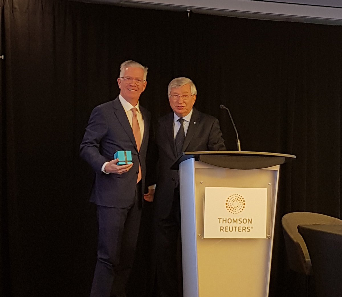 thejdmba's tweet photo. The Hennick Medal for Career Achievement awarded to James O'Sullivan by @SchulichSchool's Dean Dezso Horvath, congratulations! #JDMBAconference @HennickCentre https://t.co/mraJoixFb0