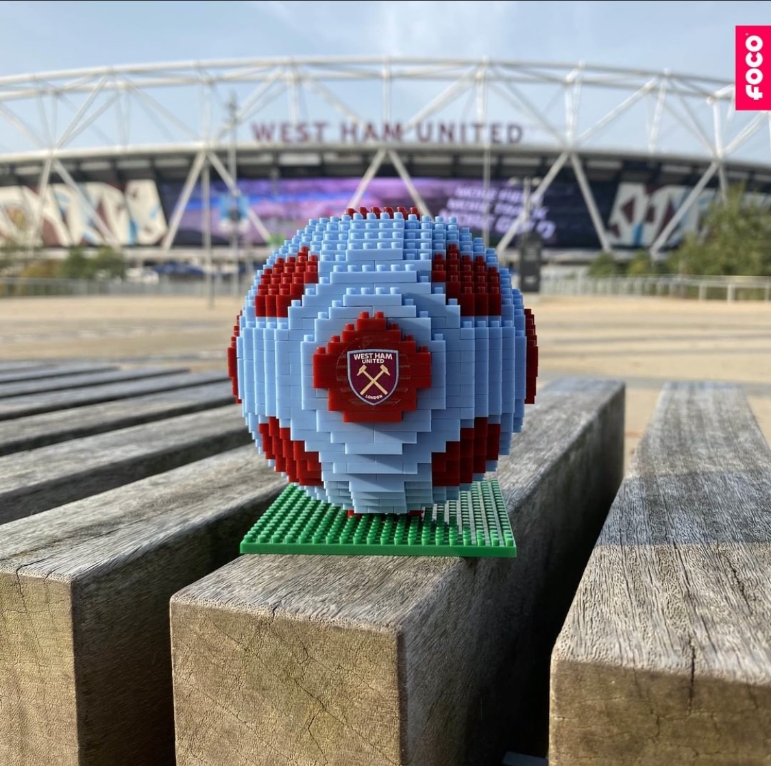 foco_uk's tweet photo. How amazing does this West Ham BRXLZ ball look?! ⚒️ -- Shop at https://t.co/NRZDWRpunk 🛒
#FOCOUK #goFOCO#WESTHAMFC #WESTHAM #WHFC #BRXLZ #HAMMERS #WESTHAMFANS #IRONS https://t.co/fLtuIAM3b5