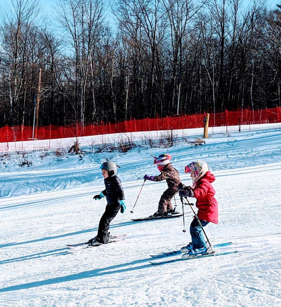 AprilDelphia1's tweet photo. More pictures from our powder day at Cochran's yesterday! ❄️🌨⛷ @SMS_Bolton @BTomasiGay @mmuusdvt https://t.co/UjIexCbw4T