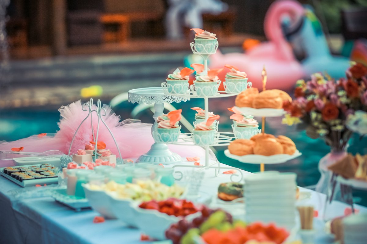 High Tea at the Y is coming up!  Come get fancy in your favorite dress up clothes, play bingo, eat home-made goods (provided by some of our amazing members), and bring a tea set souvenir home with you!  Register early only 40 spots available!  bit.ly/highteaattheY