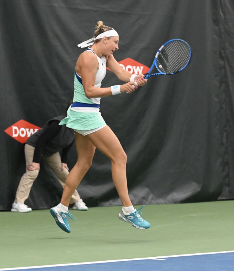 DowTennisCL's tweet photo. The first quarterfinals of the #DTC20 take the court at noon, featuring Irina Falconi vs. No. 5 Yanina Wickmayer.  

Show your support! 👏 https://t.co/2l3VipNKW5