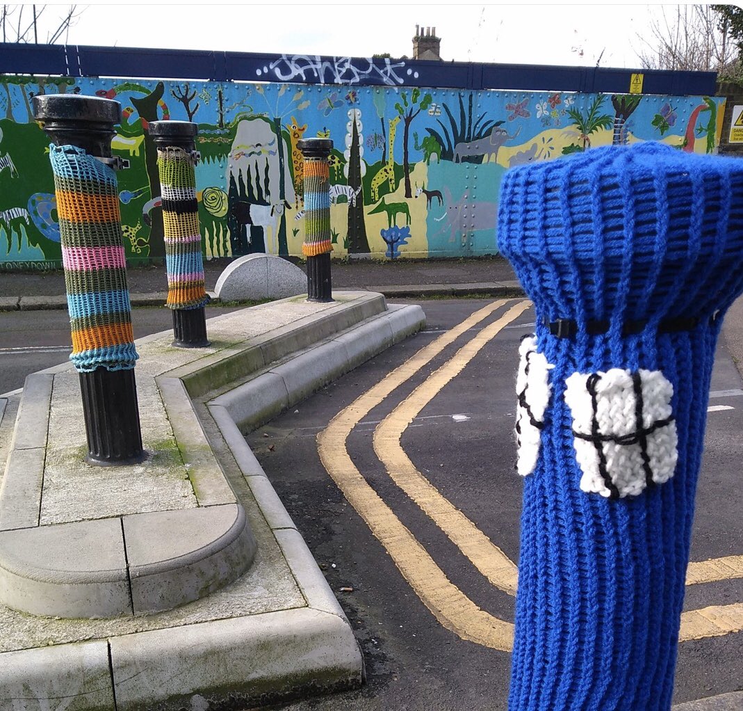 Richings Avenue modal filter. Local residents are keeping our bollards nice and cosy on a cold day. #miniholland #wfminiholland #cycling #walking #modalfilter #healthystreets #bollards