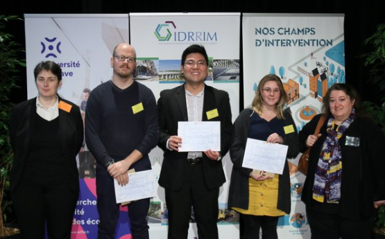 RoutesdeFrance1's tweet photo. 👏 Toutes nos félicitations aux lauréats du concours du meilleur « poster doctorant » 🥇 R. Shigeiro SIROMA
@UGustaveEiffel - MAST LAMES "Méthodes expérimentales et théoriques de déterminat°de la durée de vie résiduelle d’une chaussée à partir de l’analyse des #bitumes extraits" https://t.co/8TNjSlMcW5