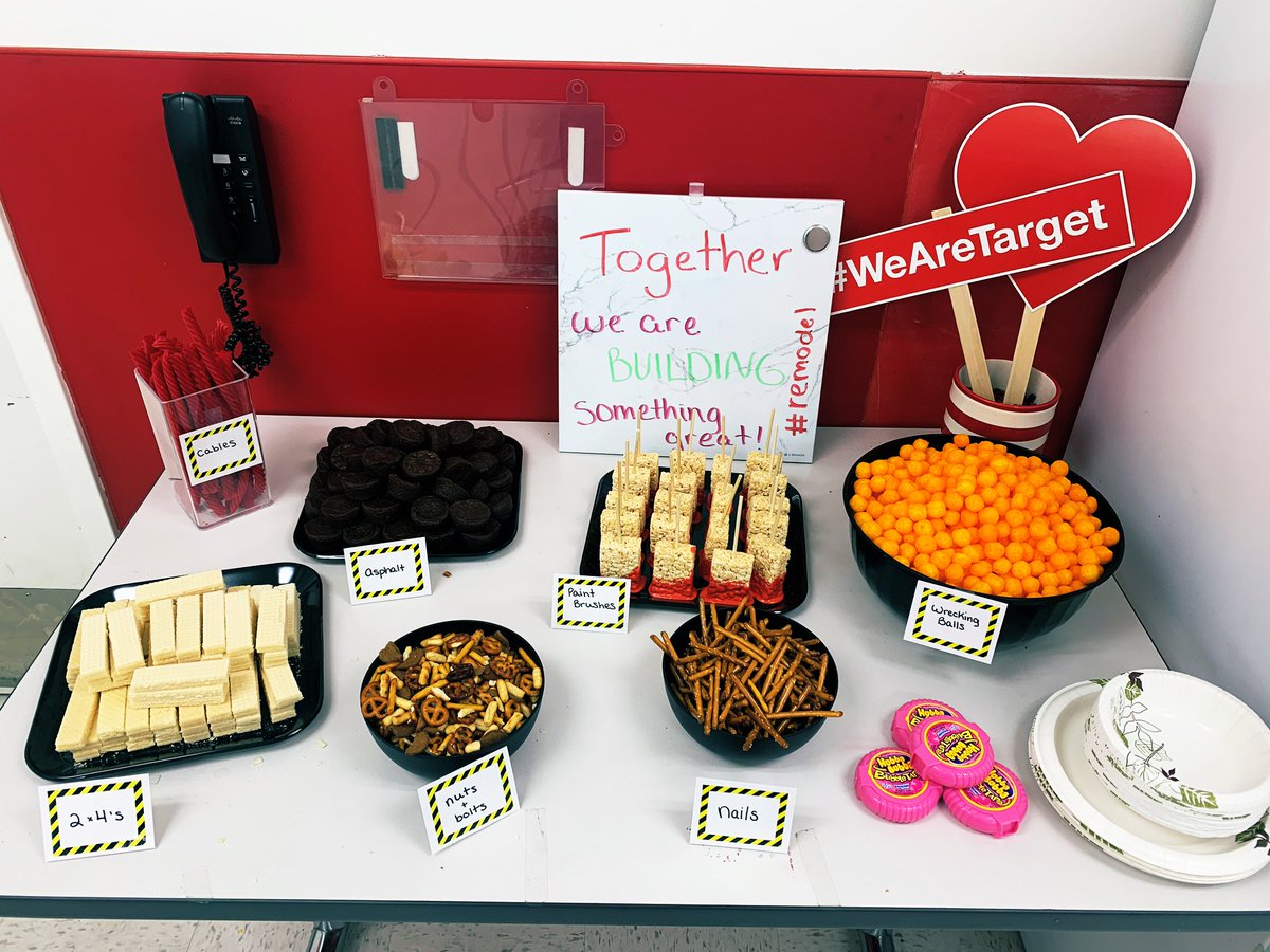 gabby_iossi's tweet photo. We are ending our remodel kick off week with a construction themed party! Thanks Eli for executing this!! Let’s have the best remodel 9️⃣4️⃣3️⃣! 🎯👷‍♀️👷‍♂️🥽🚧🏗🛠🔩🧱 @kialmorrison @amiek2009 @Lisa_Uhlenkamp @KelseySmoot1402 @costend @BHaeusser #TARGET #target https://t.co/B33YNRKeJp