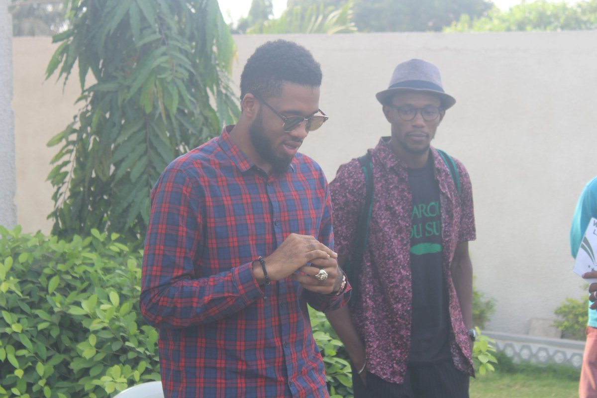 Nous remercions vivement @weekendlecture de <a href="/BaldeKouboura/">Kouboura Baldé</a> pour ses 4 séances passées dans notre espace. Retrouvez la prochaine édition ce Samedi dans la commune de Matoto, à enta Nord, au village d'enfant SOS, sur la T6
#2h_sans_smartphon #eventspace #Kibaro