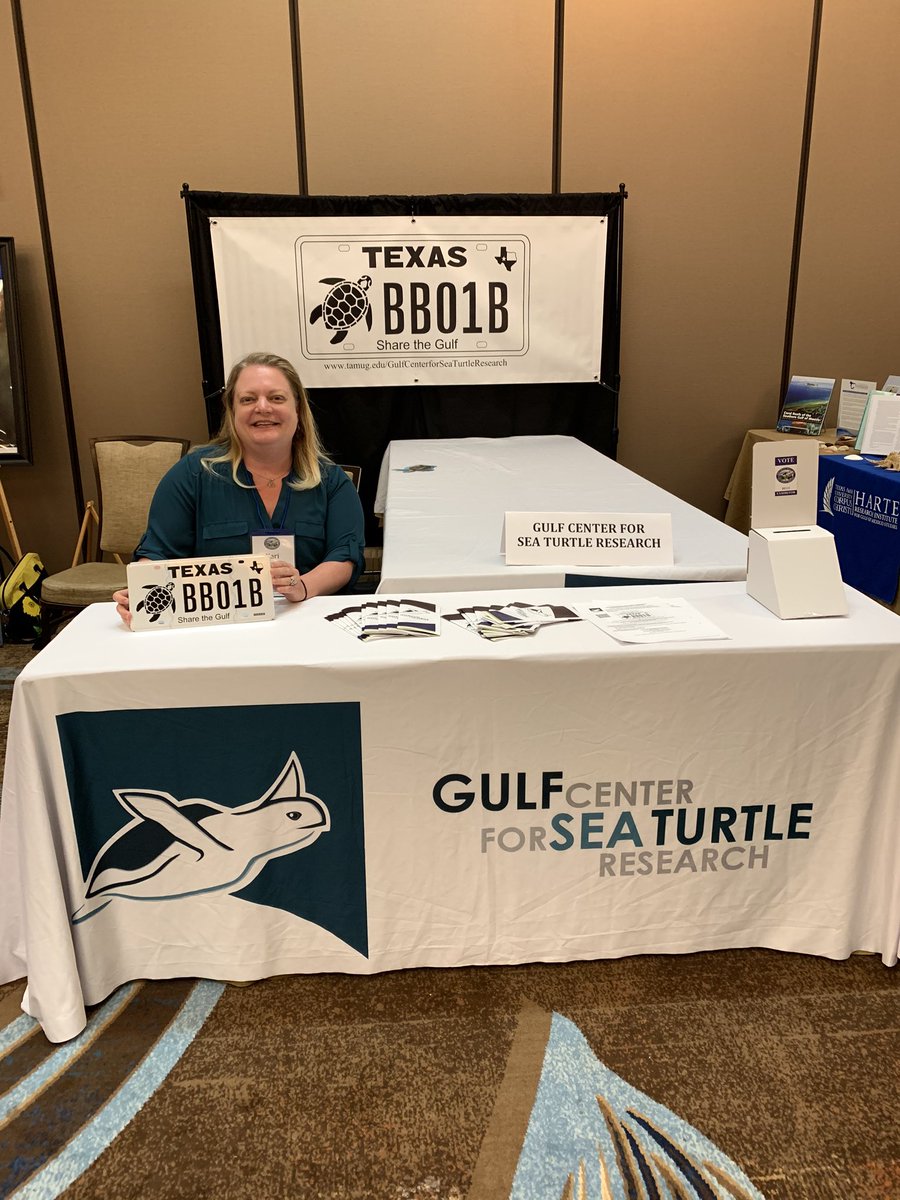 SeaTurtleCenter's tweet image. Our new @SeaTurtleCenter program assistant @KariHow92232452 on the job promoting our TX specialty sea turtle license plate that supports the Center and Texas turtles. @SERSTM_2020 #SERSTM2020