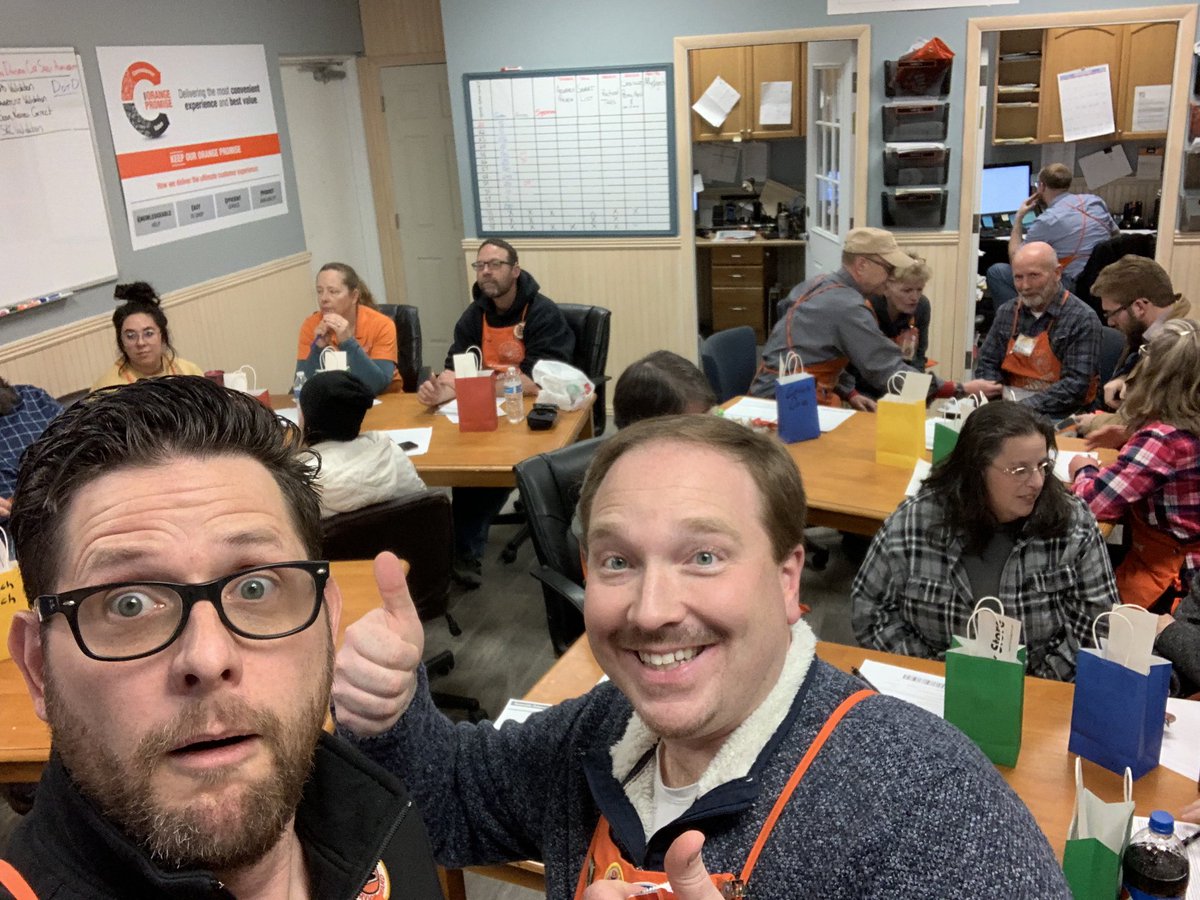 Super excited for our 2020 NACs! Thanks coaches for your commitment to our new associates and thanks @BobRoweDHRM255 for joining us! #bestjobiveeverhad #NAC2020 #goingtocrushitthisyear