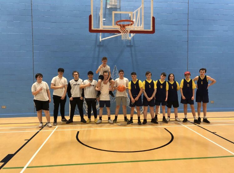 ElemorePE's tweet photo. Last weeks basketball fixture against Windlestone. A first for Elemore and our sports hall to have a basketball fixture. Brilliant spirit from both schools and an excellent match was had resulting in a win for Elemore. https://t.co/uY1DLY02fa
