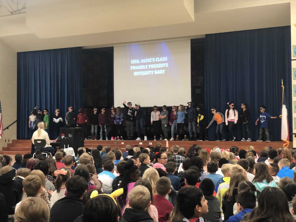 sarahbear2_2000's tweet photo. Integrity Baby... Mrs Olive’s third grade class rocked it this morning! #integritybaby @CLESLilTexans @lisarcrosslin @srgarrison01 @mrs_angell4 @TammyKrieger9 @Strt2Bgr8 @teachval236 @mrs_jenhall https://t.co/JN5tG6oeT3