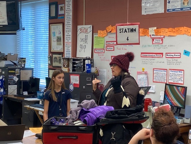 WFMSthebest's tweet photo. The #WestFelExplorers appreciate our friends at Generation Green Club @lushercharter for sending us letters of encouragement as we get ready for camp! 💙
We begin our own adventure in 5 days. Ms. M gave us a demo on what NOT to pack. #WeAreWestFel @InsideNatGeo @NatGeoEducation https://t.co/MTtEBp9qJK