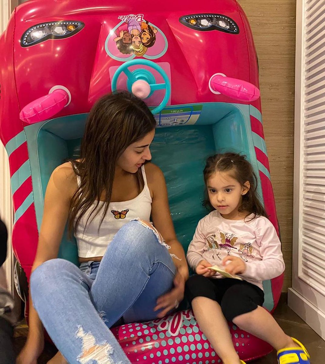 ananyapandayy's tweet photo. Sitting in a barbie inflatable car while looking for a spider man balloon 💁🏻‍♀️ happy bday Yash and Roohi 😍 #Munchkins https://t.co/GzauG8QD4I