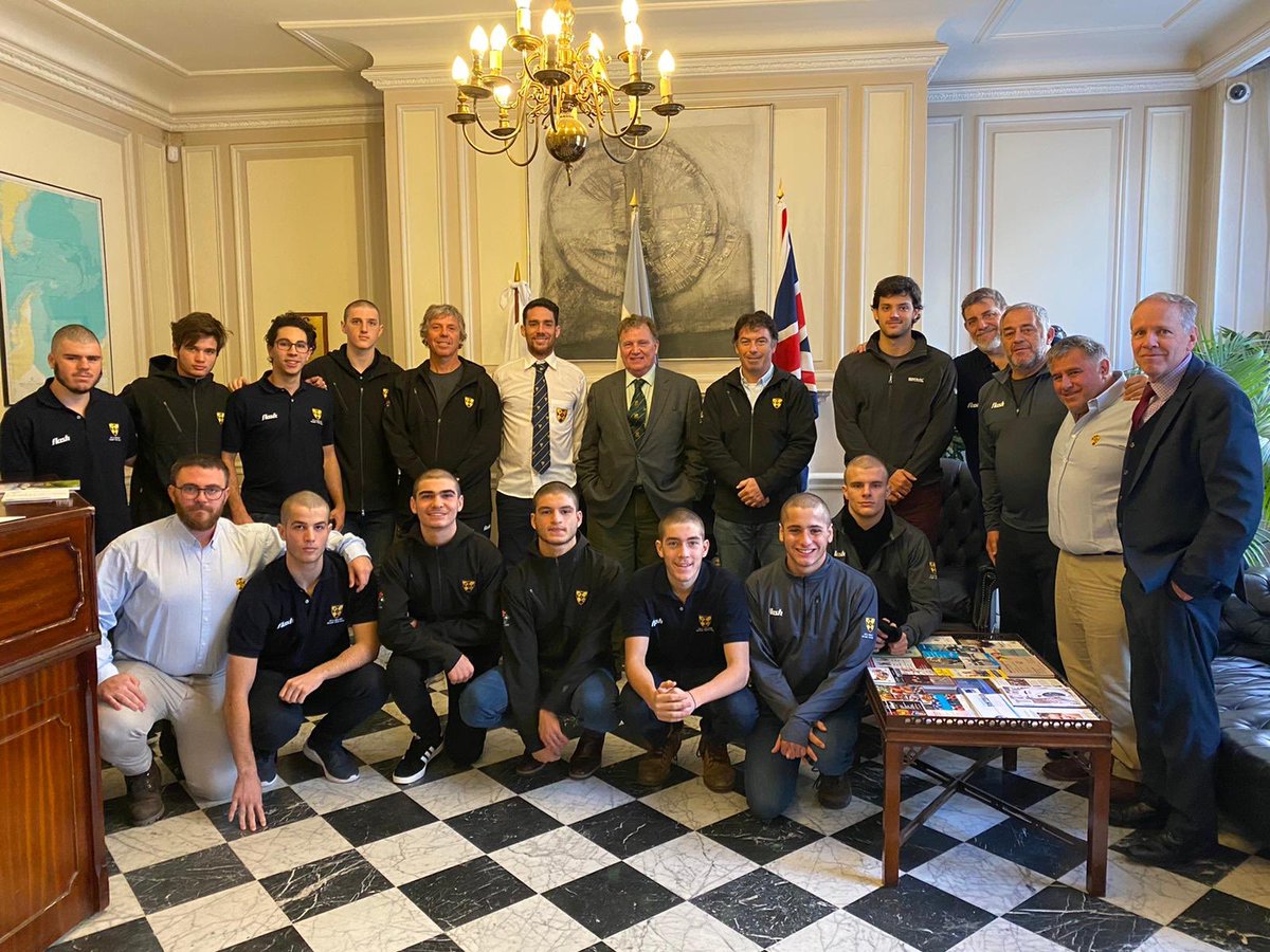 Pankeallende's tweet photo. Hoy nos recibió el Embajador Argentino en Londres Carlos Sersale #bacuk2020 #orgullomarron https://t.co/SlUobPPBaM