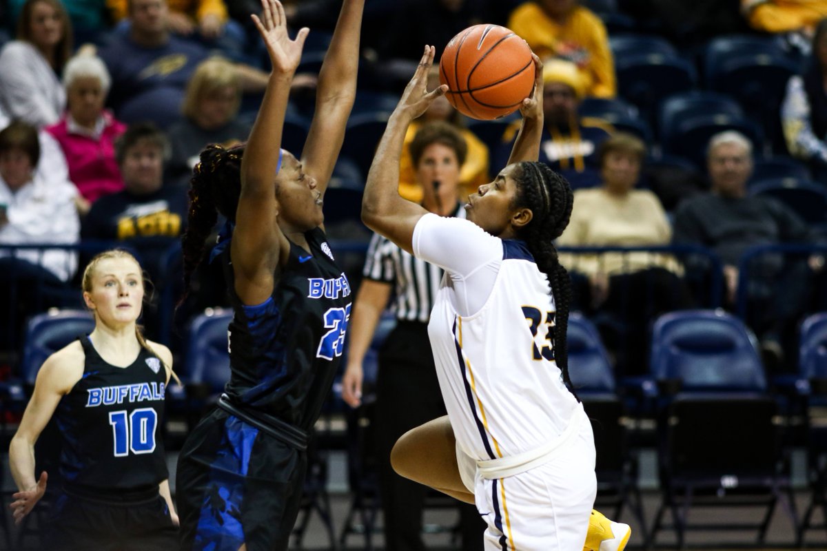 ToledoWBB's tweet photo. ππ We will wrap up three-game stretch vs. @MACSports East Division foes tomorrow when we travel to Buffalo. Tipoff is slated for 2 p.m. in Alumni Arena & the cross-division matchup will be shown on ESPN3. #GoRockets I #ThisIsToledo I #BeatUB ππ
π°β‘οΈ: https://t.co/zthtcRVqDA https://t.co/u6pQu3IPPx