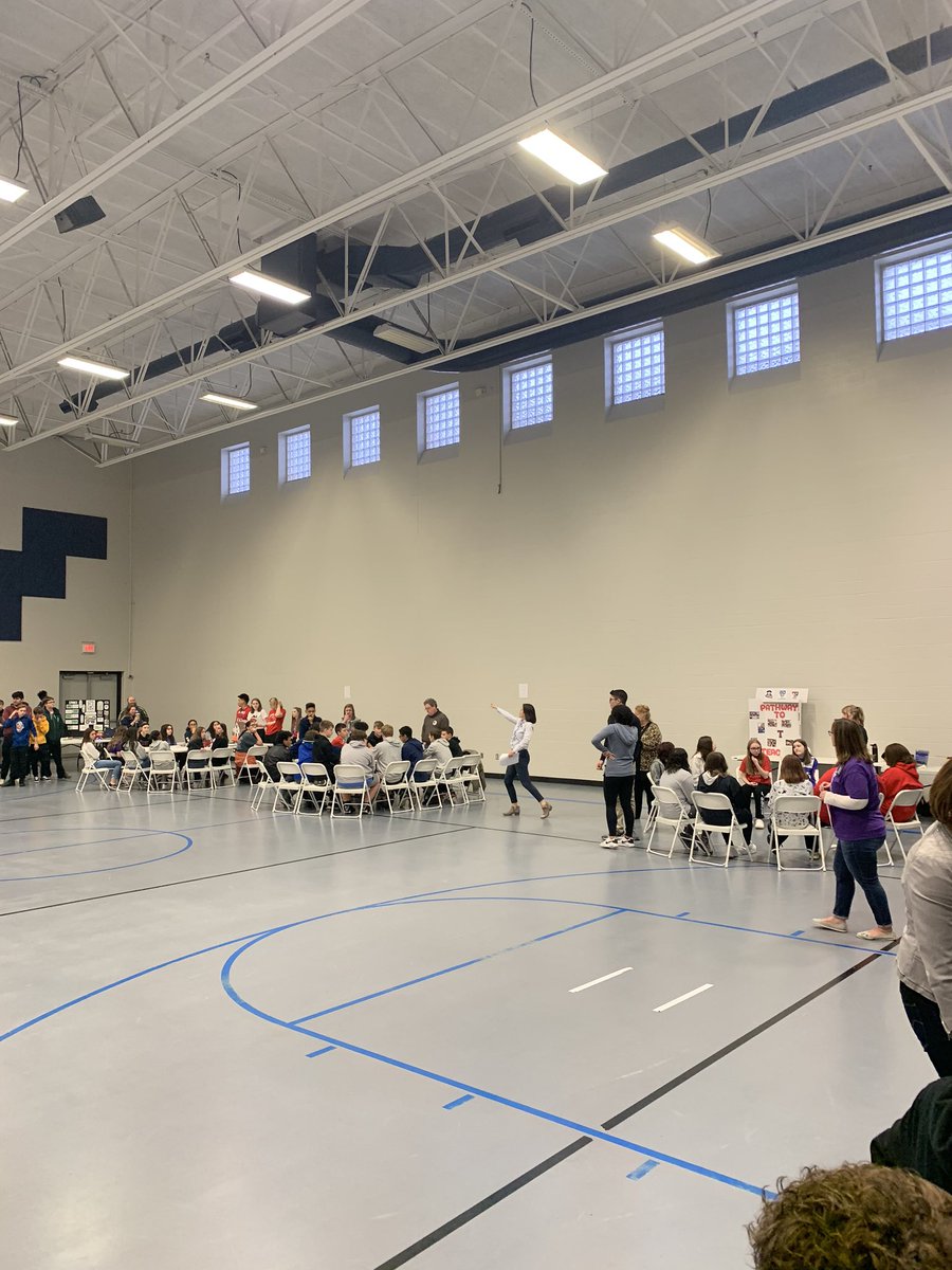 DrMichaelEstes's tweet photo. We are underway with our #PrepKC event this morning. So thankful to all our industry guests and @THSPatriots teachers and students that are helping today. #ThePatriotWay https://t.co/txHLEaHeLC