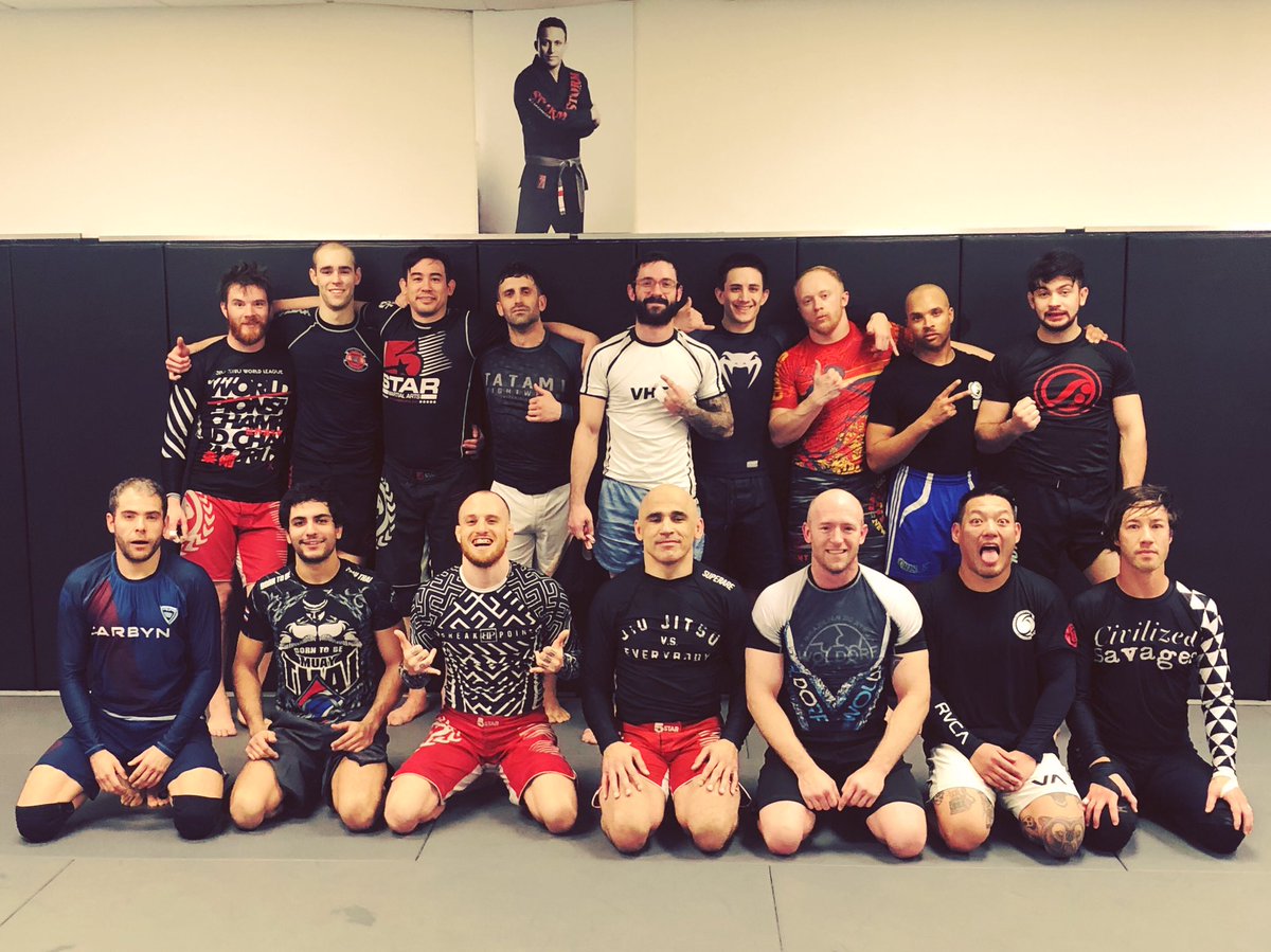 BrendanDrums's tweet image. Thank you Professor Jaime Mendez and the entire crew at Renzo Gracie Los Angeles.  Man... this is fun!  #compclass #bjj #jiujitsu #choke #leglocker #rgla @fivestarla