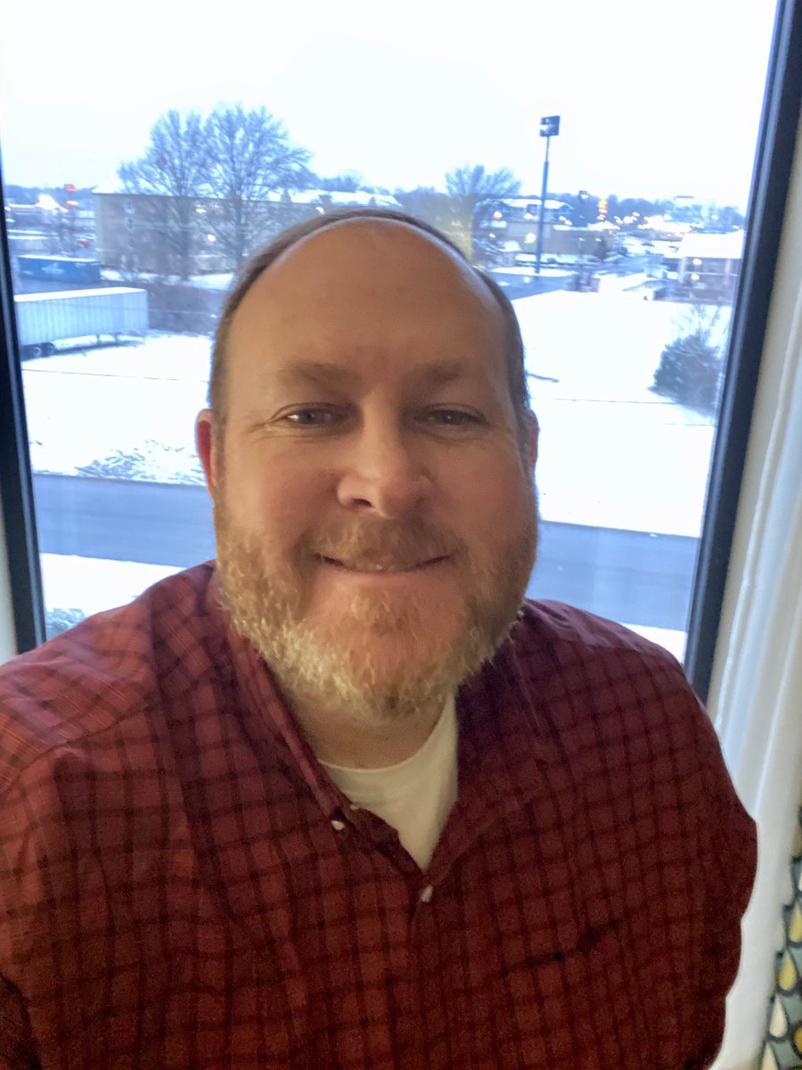 piniemurph's tweet photo. Do you have your RED on today? If not, go get changed because today is #WearRedDay #GoRedIA @AHAIowa https://t.co/jHrzGRgZLy