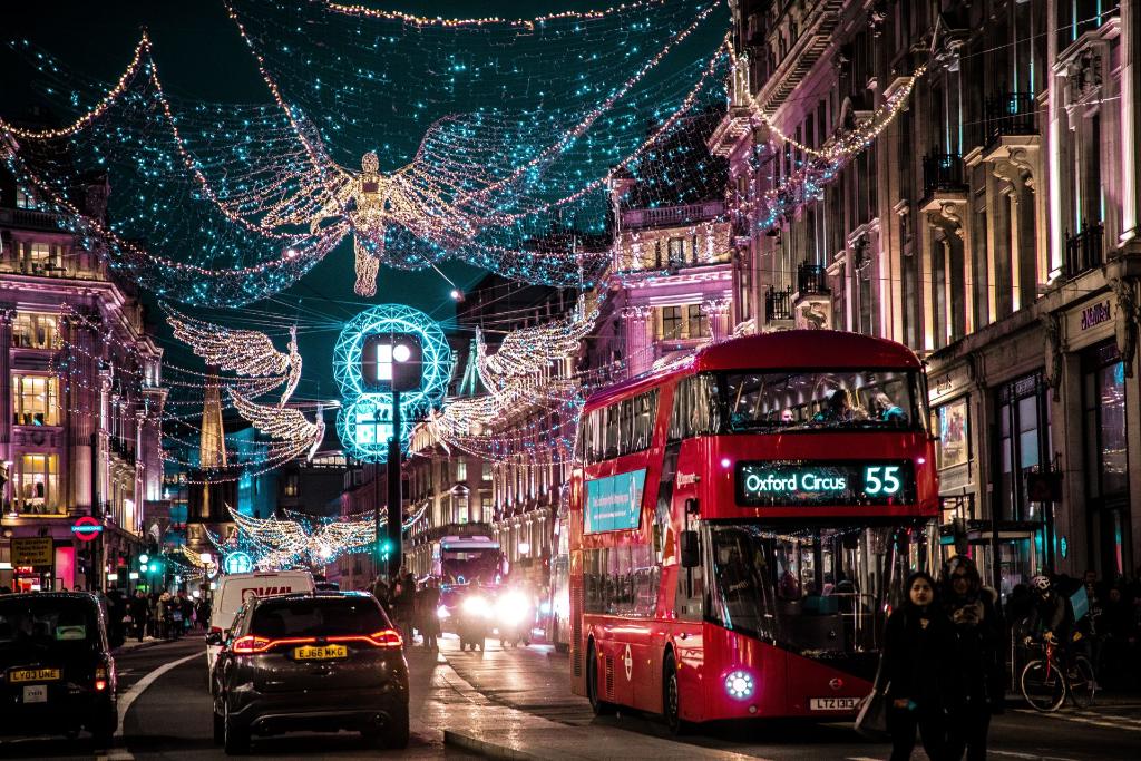 Savills's tweet image. What does retailer performance over the all-important festive period tell us about future occupier demand in 2020?

Savills commercial research team take a closer look: sav.li/grd