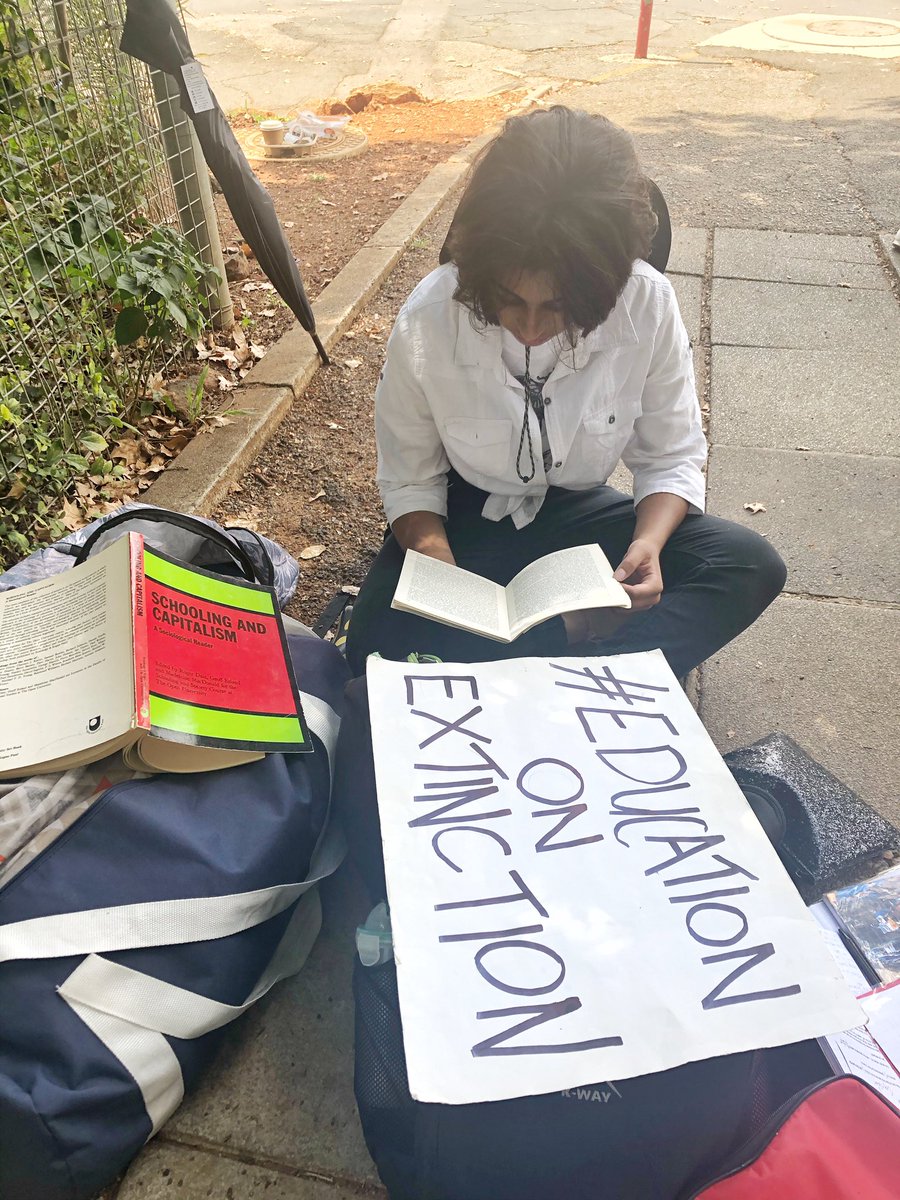 COPAC_SA's tweet photo. We stand with young people who are boycotting school every Friday, calling for a climate emergency! We also stand with other young people leading the way to climate justice! #FridaysForFuture #EducationNotExtinction #ClimateCrisis #ClimateEmergency #ClimateStrike https://t.co/D6awQeWgH7