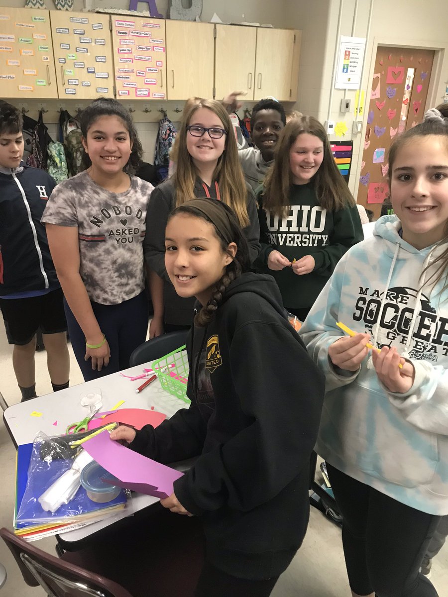 RileyNort's tweet photo. We also had a simulation to learn more about Ancient Indiaβs caste system. Students had to fetch water from the Ganges River, create jewelry for Brahmins, trade goods, and more! #SummitBees π https://t.co/ZGlH2Vfhv2