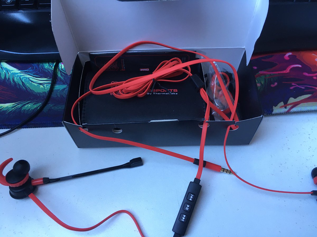 boubeur62tv's tweet photo. Welcome ! Fini le casque ! @Thermaltake @surus #surus #Thermaltake https://t.co/lY3zqr4gzy