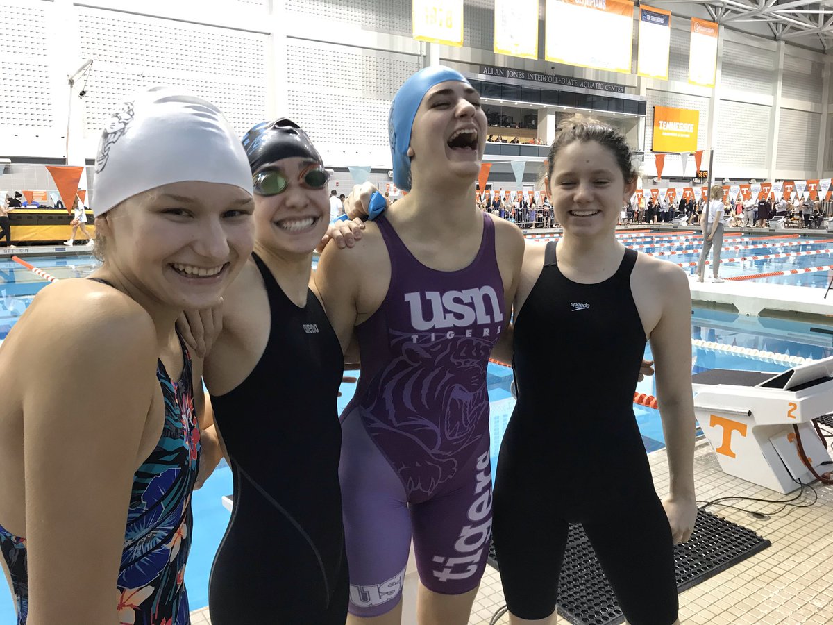 usnswimming's tweet photo. Lucy ‘21, Harper ‘21, Caroline ‘22, and Ivy ‘23 CRUSHED their seed time and had the BEST time doing it #havefunswimfast #squadup https://t.co/3BfDy6lAVh