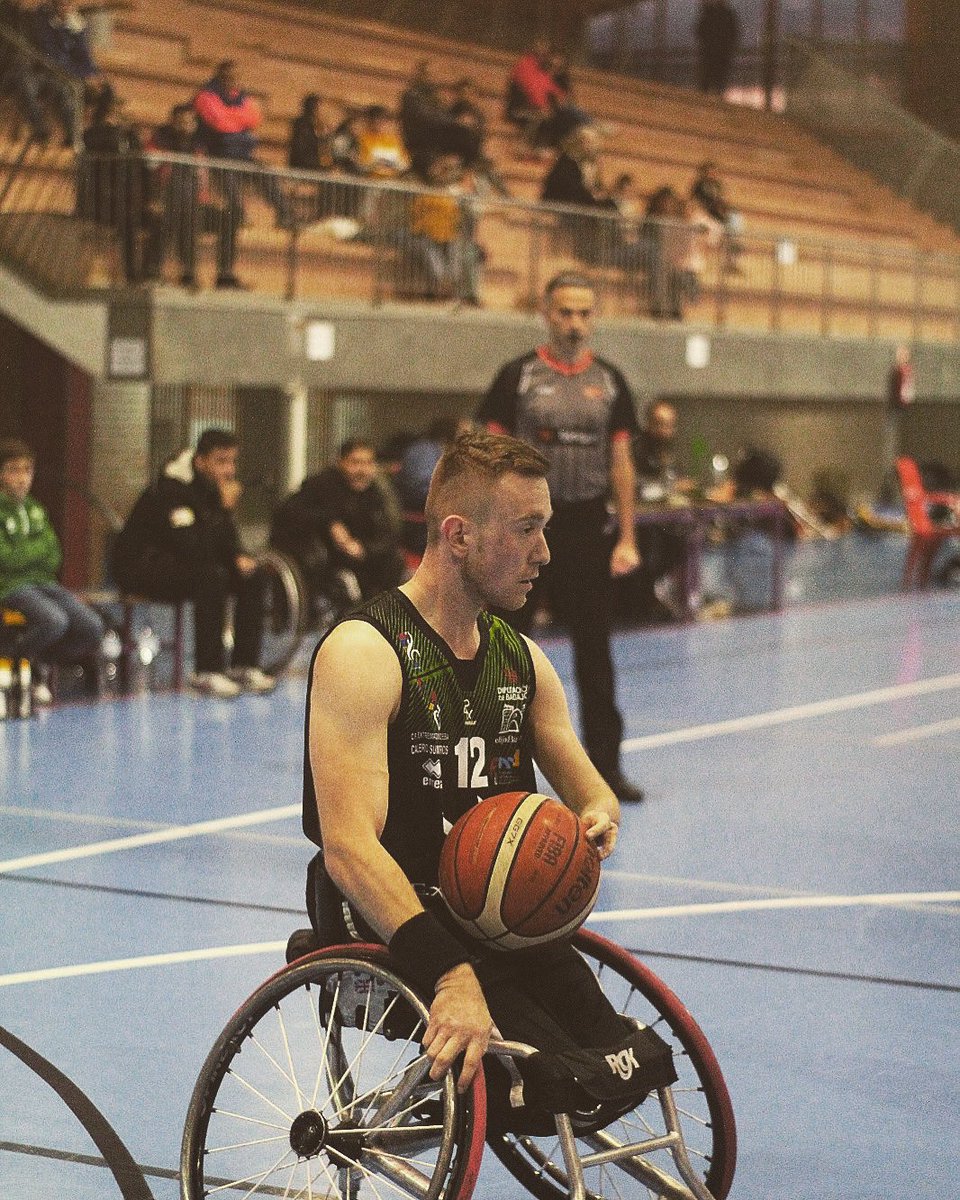 Fight until the end 💪🇪🇸🏀
•
•
•
@rgkwheelchairs @sunrisemedical #rgkwheelchairs #nevergiveup