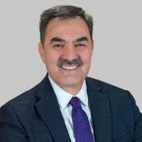 Bitlis Ahlat'ın AK Partili Belediye Başkanı Abdulalim Mümtaz Çoban çok romantik çıktı..

- Adam belediyenin girişinde tabela değeri yüksek olan eve işyeri ruhsatı verip, karısına avukatlık ofisi açmış 😊