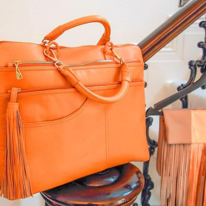 Orange you glad it's the weekend? 🧡🍊 #TALA #TotallyTALA #riserockrepeat @ Notting Hill