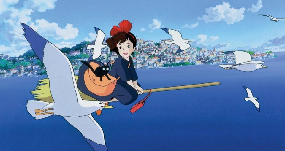  #KikisDeliveryService (1989)Such a gorgeous and stunning movie with a heartwarming tale and just a delight to watch, it's intimate and feels very personal and it just takes you into a new world. Honestly a movie that just tells a good story with awesome visuals.