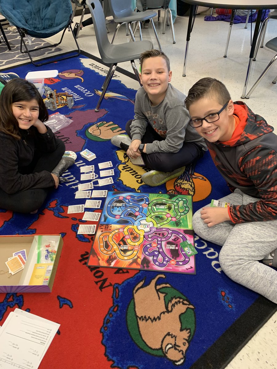 MrsReidBEU's tweet photo. Global School Play Day (a couple days late because of the snow) in full effect over here at BEU! #Globalschoolplayday @BeulahRalphElem https://t.co/2E71ywJhay
