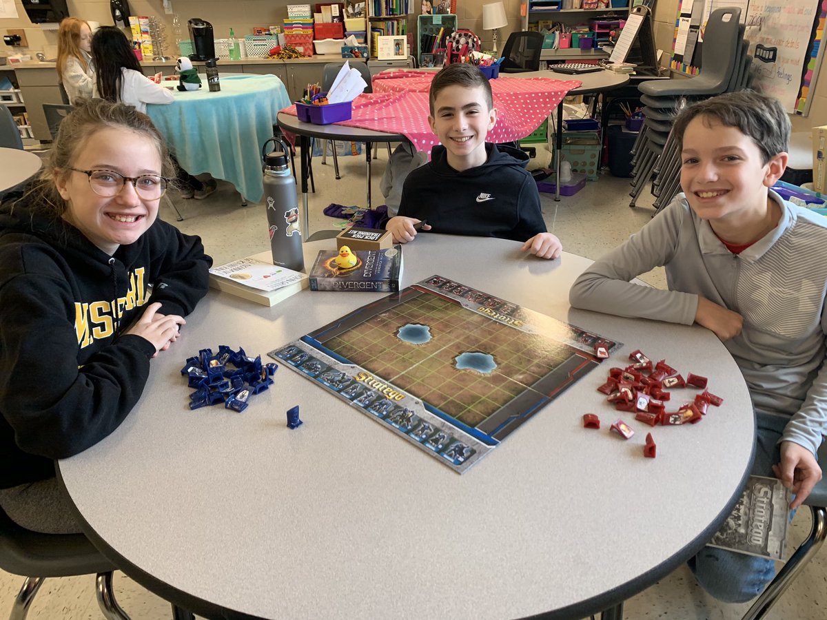 MrsReidBEU's tweet photo. Global School Play Day (a couple days late because of the snow) in full effect over here at BEU! #Globalschoolplayday @BeulahRalphElem https://t.co/2E71ywJhay