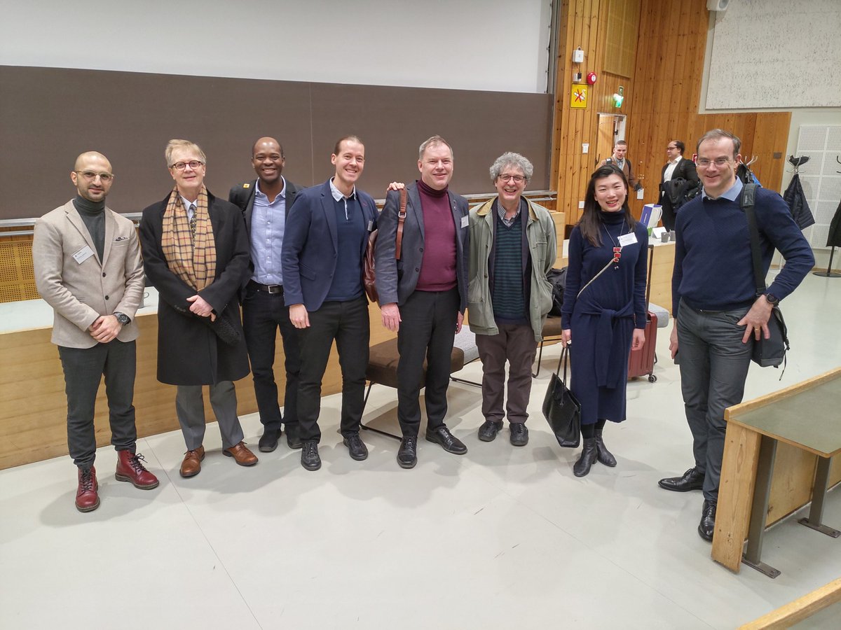 PaavoRitala's tweet photo. End of 2 days of digitalization debate at #DBOS! Many own &amp; others' projects to follow:

- Externalities in platforms
- Conceptualizing digital disruption
- Transformation vs innovation in digital context
- Platform market emergence

Thanks @rgustafs @motr3 @kallelyy for hosting! https://t.co/HIpXj7Kf95