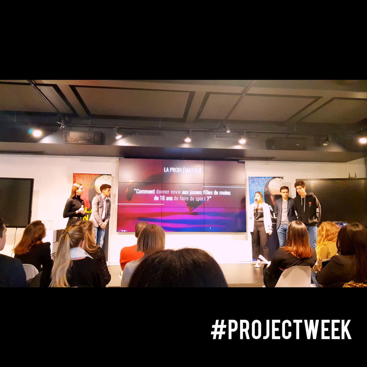 iseg_lyon's tweet image. Super présentation du projet Niki par les étudiants lyonnais au showroom @Nike ! On croise les doigts pendant que les autres campus présentent leur projet ! ☺️😉👏💪👌 #nike #ProjectWeek2020  #health #sport #marketing #digital #tech #communication