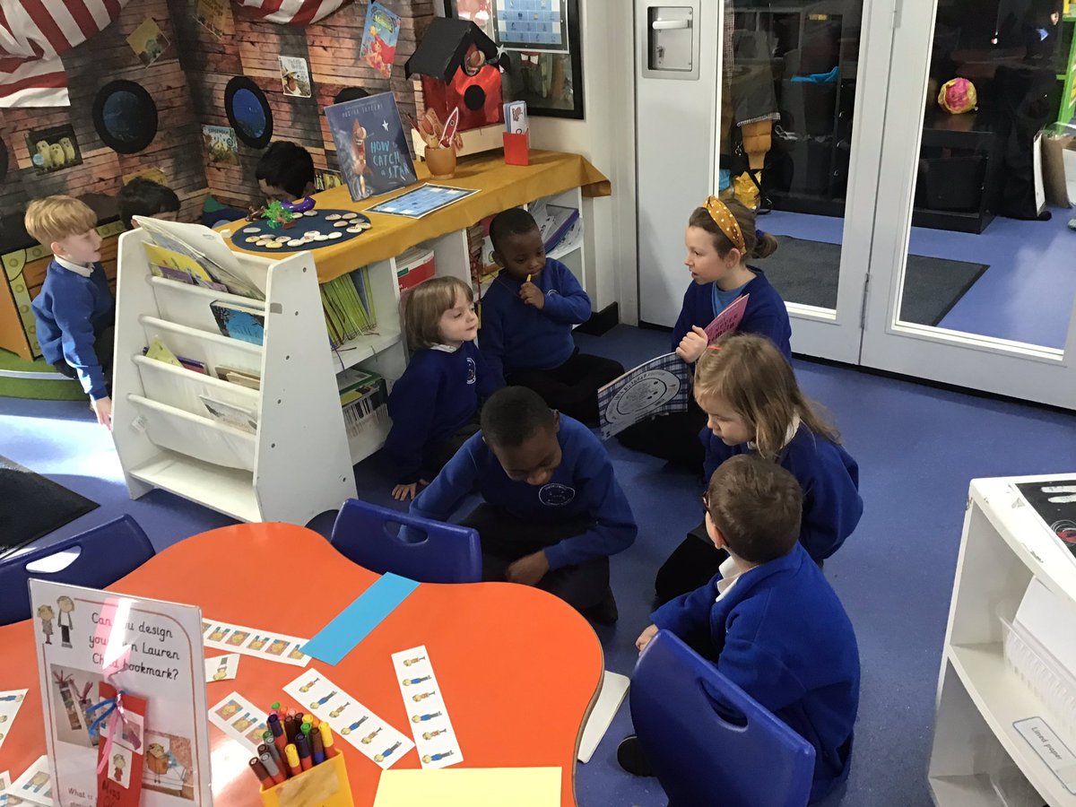 StrideMiss's tweet image. Year 4 have not wanted to stop learning about @MichaelRosenYes as an author and Children’s Laureate all day. They are having the best day ever at @ShacklewellE8’s first #FestivalofReading and it is wonderful to see all of our children loving reading #NWFed 📚
