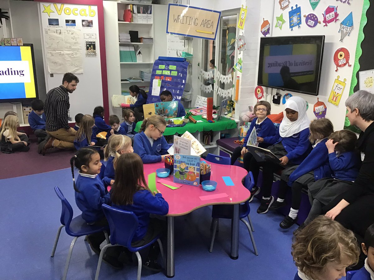 StrideMiss's tweet image. Year 4 have not wanted to stop learning about @MichaelRosenYes as an author and Children’s Laureate all day. They are having the best day ever at @ShacklewellE8’s first #FestivalofReading and it is wonderful to see all of our children loving reading #NWFed 📚