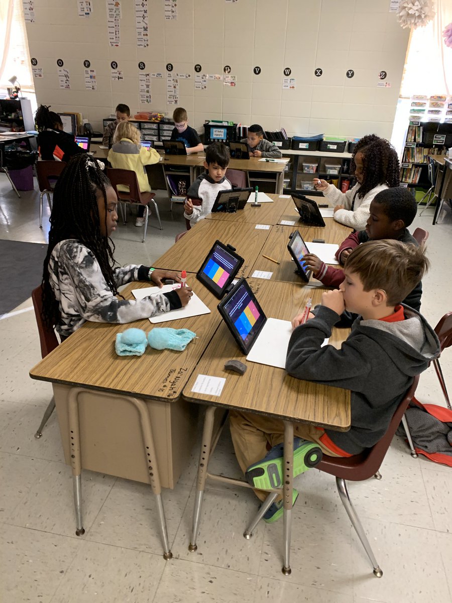 AlexBCole_'s tweet photo. Using @quizizz to review for our benchmark. The kids ❤�� it and get to work at their own pace!! #lpnolimits #weriseaimhigh #brandonelementery #lufkinlearns https://t.co/hRKDd34AZ3