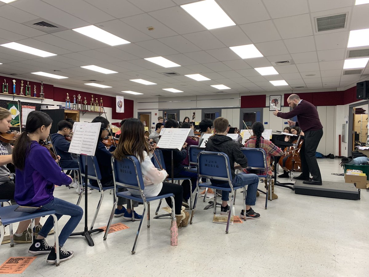 MrsAmbrose2000's tweet photo. Mr. Smith working with the All-County orchestra really getting the energy to flow throughout the whole ensemble. It’s going to be a great concert tomorrow! #WeAreVPA https://t.co/YIWbo2w1BB