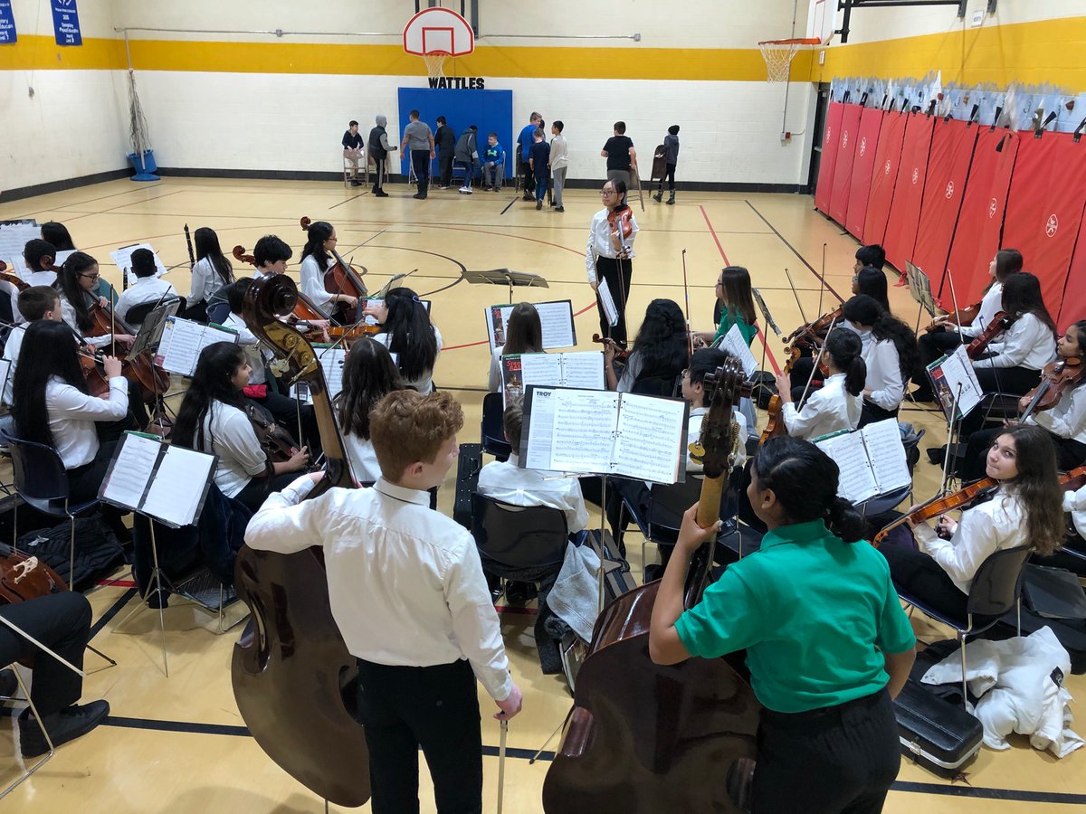 Mrs. Xydas tweet media